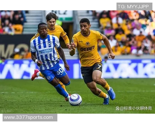 奇克回归米兰合练埃斯图皮尼安缺席对阵亚特兰大 奇克回归米兰合练埃斯图皮尼安缺席对阵亚特兰大