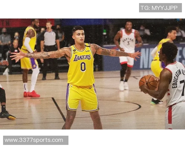 杰明8号秀渐入佳境半场表现出色砍下11分1板1助1断 杰明8号秀渐入佳境半场表现出色砍下11分1板1助1断