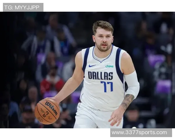 东契奇首秀表现出色15投7中三分球4记斩获25分7篮板4助攻 东契奇首秀表现出色15投7中三分球4记斩获25分7篮板4助攻